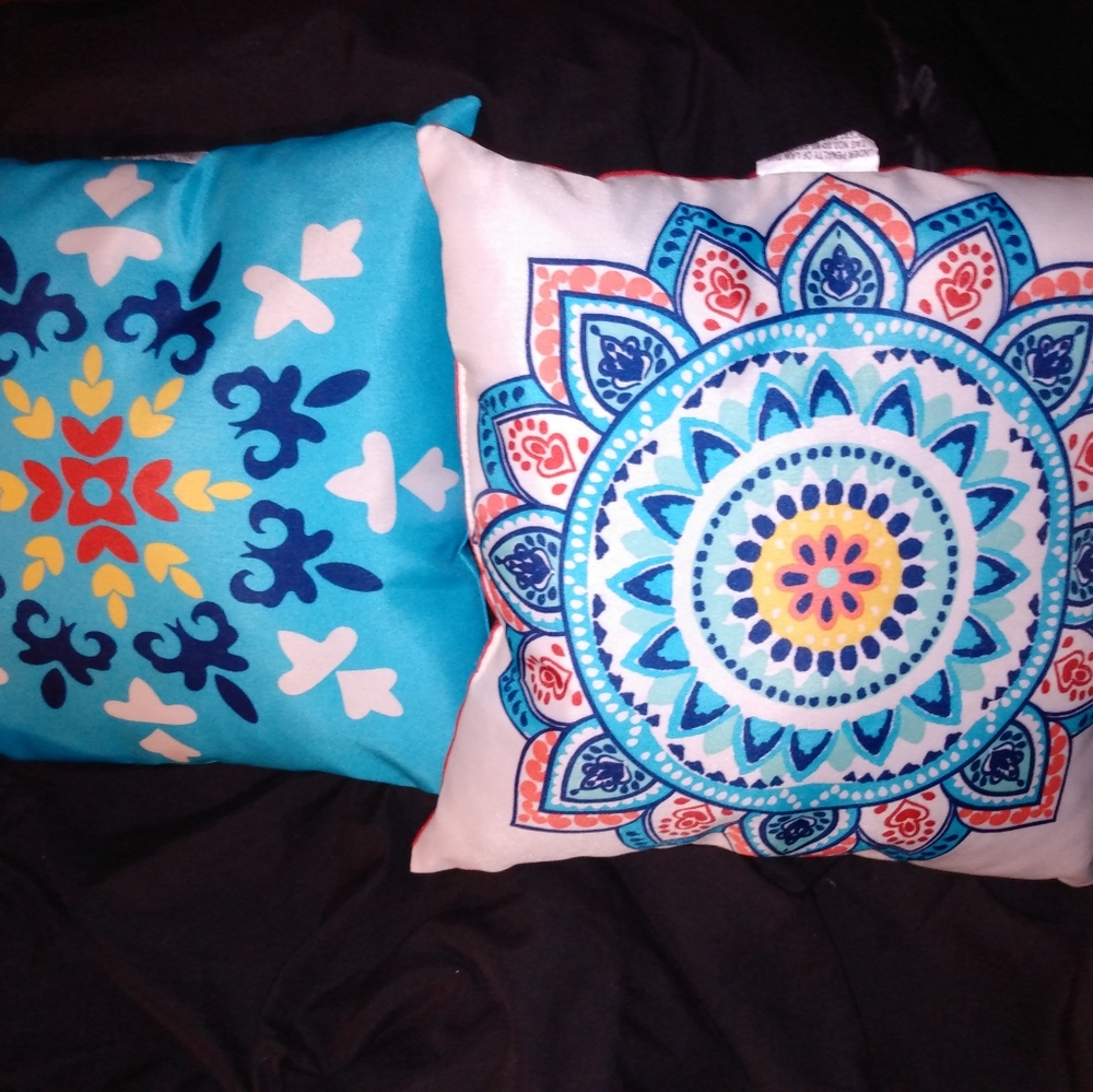 Pillows - Picture 8 of 8